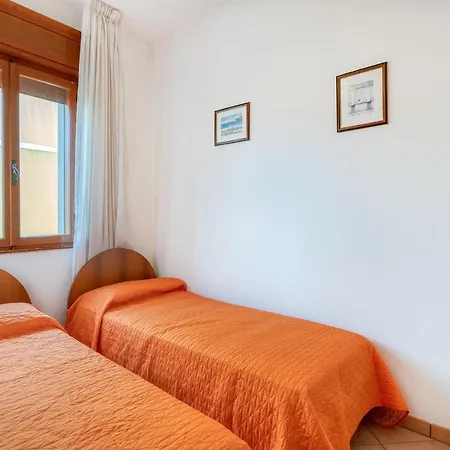 Amazing In Rosolina Mare Ro With Wifi Apartment