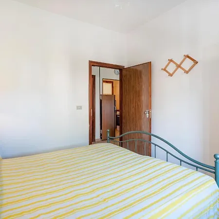 Amazing In Rosolina Mare Ro With Wifi Apartment